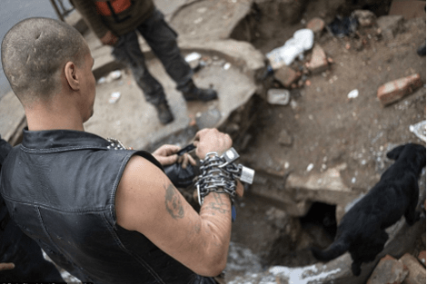 Οι άθλιοι της Ευρώπης: Αρρωστοι και άποροι έχουν κάνει σπίτι τους το δίκτυο των υπονόμων -Μια πόλη κάτω από τους δρόμους [εικόνες] | iefimerida.gr 2