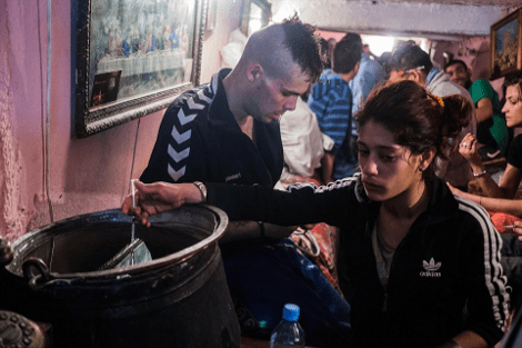 Οι άθλιοι της Ευρώπης: Αρρωστοι και άποροι έχουν κάνει σπίτι τους το δίκτυο των υπονόμων -Μια πόλη κάτω από τους δρόμους [εικόνες] | iefimerida.gr 4