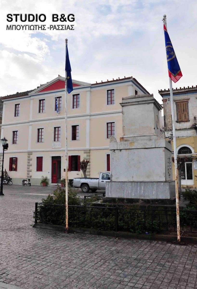 Bάνδαλοι τα «έβαλαν» τώρα με τον Κολοκοτρώνη και τον Υψηλάντη! [εικόνες] | iefimerida.gr 1