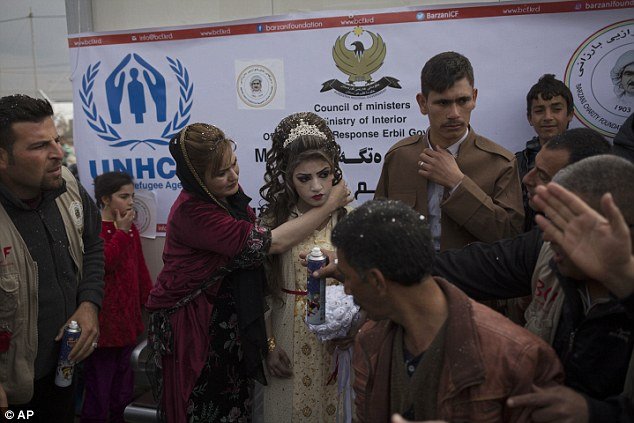 Η θλιμμένη νύφη του πολέμου -Στη Μοσούλη, ένας γάμος διαφορετικός [εικόνες] | iefimerida.gr 0