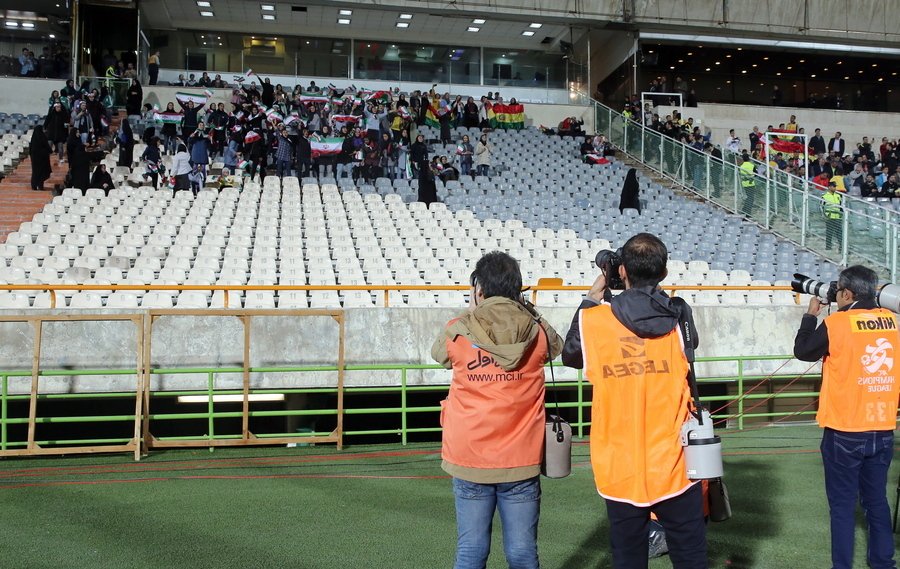 Οι φωτογράφοι απαθανατίζουν το μοναδικό θέαμα