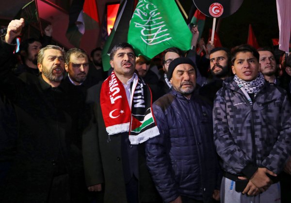 Χιλιάδες Ιρανοί στους δρόμους -Για την απόφαση Τραμπ για την Ιερουσαλήμ [εικόνες] | iefimerida.gr 5