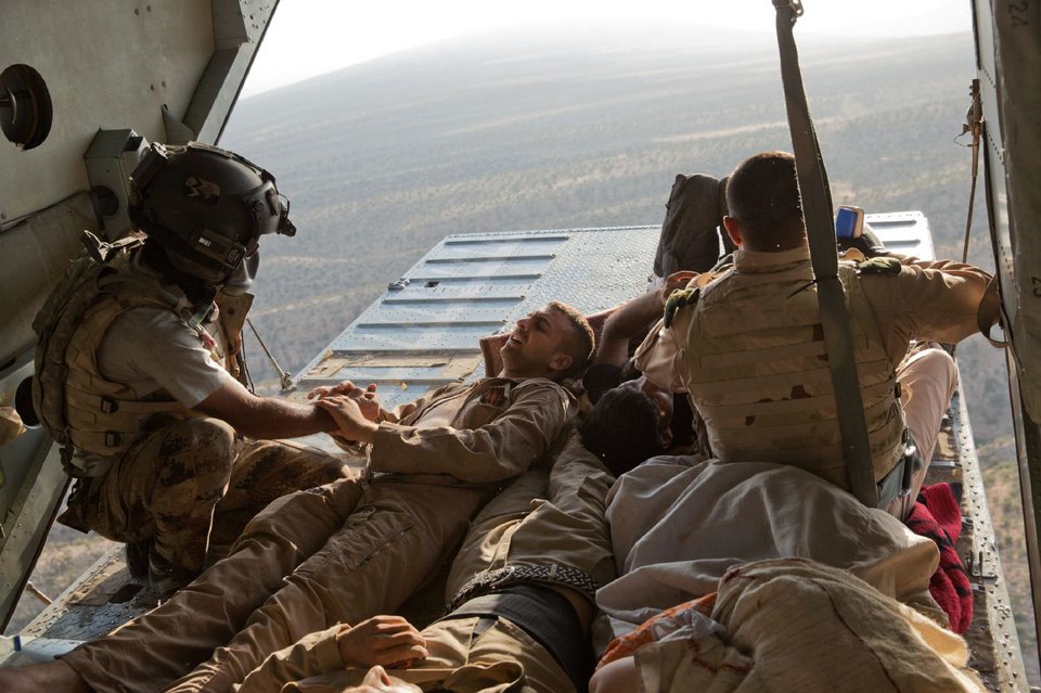 Απόγνωση και θλίψη: Οι φωτογραφίες του TIME από τη συντριβή ελικοπτέρου στο Ιράκ [εικόνες] | iefimerida.gr 8