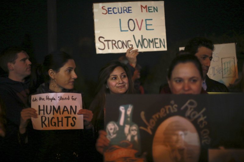 Σείστηκε η Αμερική από τις διαδηλώσεις κατά του Τραμπ -Πάνω από 2 εκατ. στους δρόμους [εικόνες & βίντεο] | iefimerida.gr 34