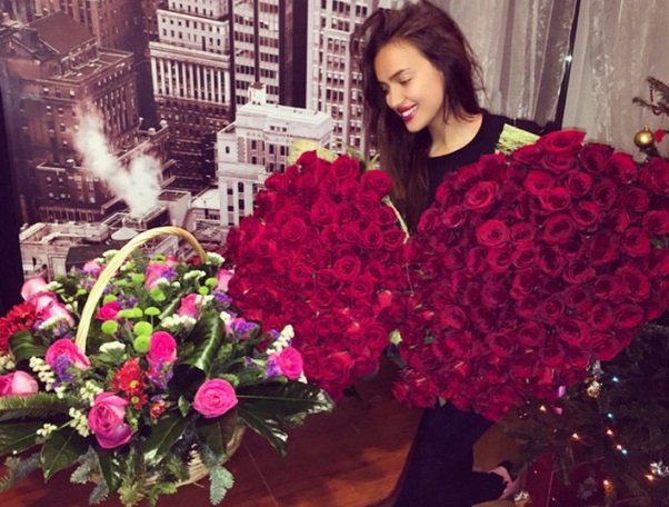 Η Ιρίνα Σάικ βρήκε τον επόμενο; - Οργιο φημών [εικόνες] | iefimerida.gr 5