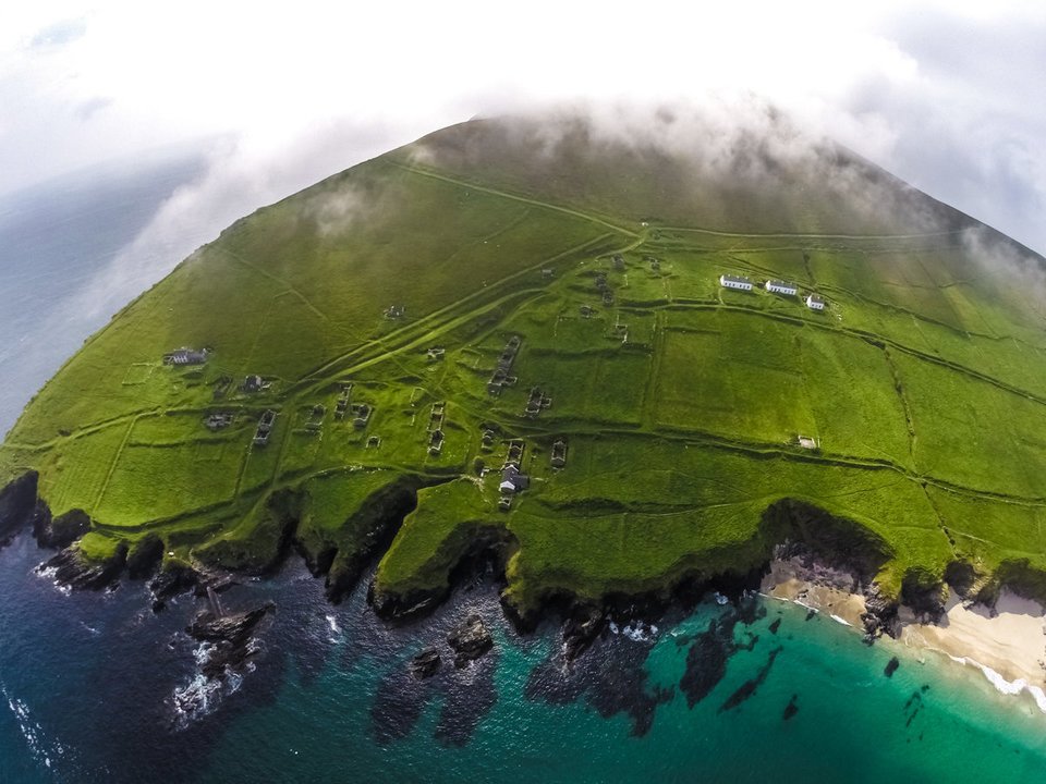 Η ομορφότερη γωνιά της Ευρώπης -Θυμίζει Καραϊβική αλλά εκεί κάνει πάντα κρύο [εικόνες & βίντεο] | iefimerida.gr 6