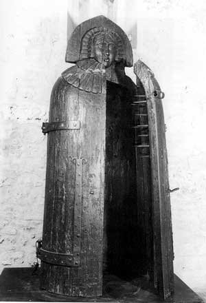 Έκθεση Μεσαιωνικών εργαλείων βασανισμού στο Κάστρο του κόμη Δράκουλα [εικόνες] | iefimerida.gr 0