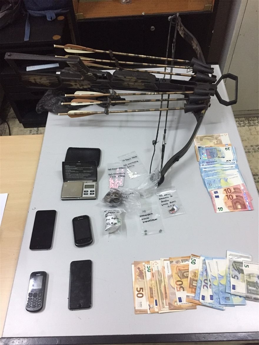 Ιωάννινα: Συνέλαβαν 30χρονο -Εκρυβε την ηρωίνη σε άλσος | iefimerida.gr 0