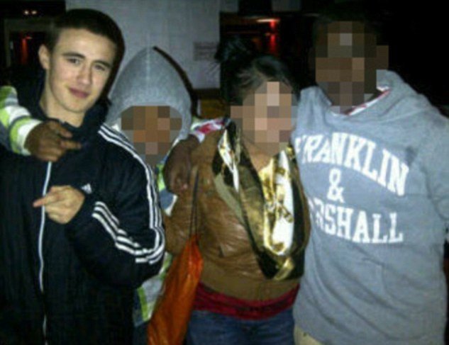 Τζιχάντι Τζακ: Αυτός είναι ο πρώτος Βρετανός που εντάχθηκε στους ISIS [εικόνες]  | iefimerida.gr 5