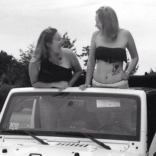 Ισραηλινές φωτογραφίζονται ημίγυμνες για να τονώσουν το ηθικό του στρατού τους [εικόνες] | iefimerida.gr 8