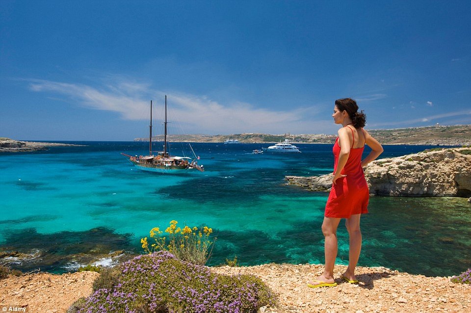 Η Σαντορίνη στη λίστα του Travel + Leisure με τα 10 καλύτερα νησιά στον κόσμο [εικόνες] | iefimerida.gr 9