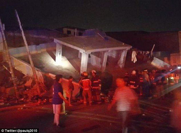 Τρομακτικός σεισμός 7,8 Ρίχτερ στον Ισημερινό -Δεκάδες νεκροί [εικόνες & βίντεο] | iefimerida.gr 3