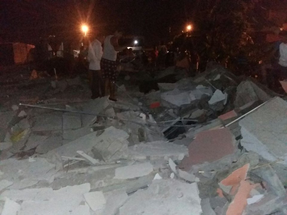 Τρομακτικός σεισμός 7,8 Ρίχτερ στον Ισημερινό -Δεκάδες νεκροί [εικόνες & βίντεο] | iefimerida.gr 5