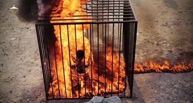 Κτηνωδία: Τζιχαντιστές έκαψαν ζωντανό Ιορδανό όμηρο – Τα καρέ της φρίκης [εικόνες & βίντεο] | iefimerida.gr 4