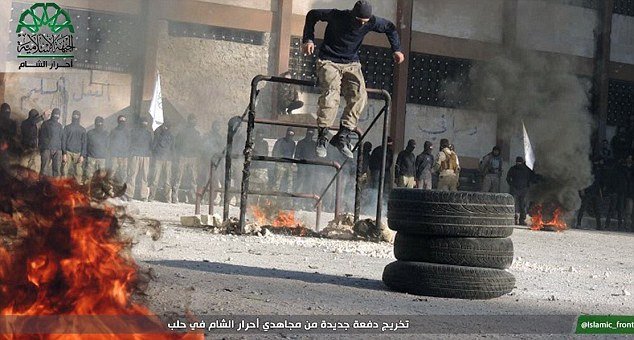 Οι τζιχαντιστές αποκαλύπτουν τη ζωή τους -Τι τρώνε, πώς ζουν καθημερινά [εικόνες] | iefimerida.gr 6