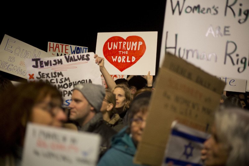 Σείστηκε η Αμερική από τις διαδηλώσεις κατά του Τραμπ -Πάνω από 2 εκατ. στους δρόμους [εικόνες & βίντεο] | iefimerida.gr 37