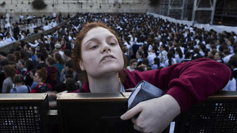 Ιστορική προσευχή γυναικών στο Τείχος των Δακρύων με επεισόδια και συλλήψεις [εικόνες] | iefimerida.gr 0