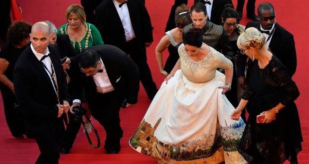 Ακροδεξιά Iσραηλινή υπουργός ντύθηκε... Ιερουσαλήμ στο Φεστιβάλ των Καννών [εικόνες] | iefimerida.gr 1