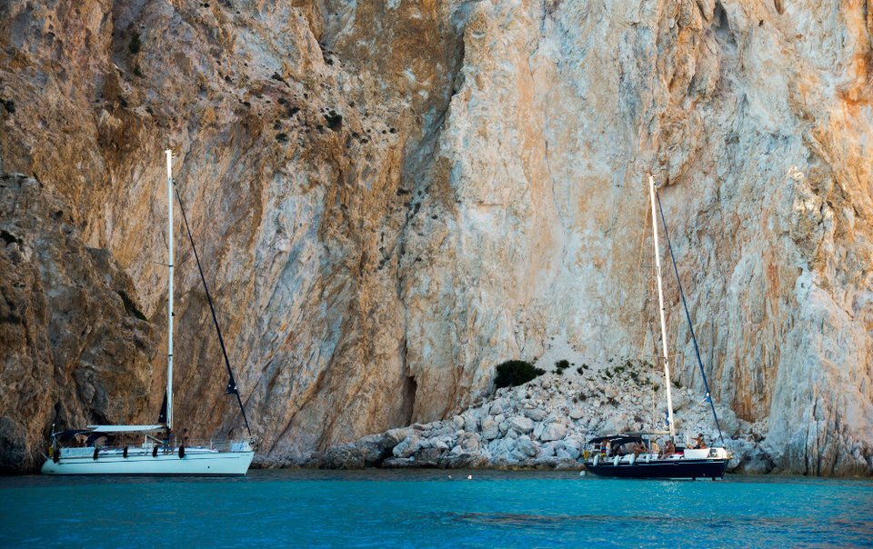 Διακοπές με ιστιοπλοϊκό -Οσα πρέπει να γνωρίζετε για να σαλπάρετε με ασφάλεια και να περάσετε ονειρικά [λίστα] | iefimerida.gr 0