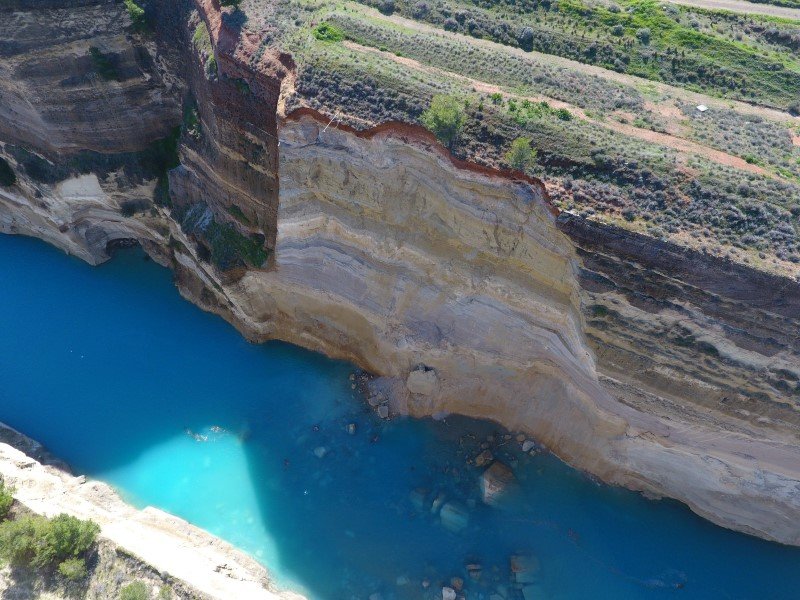 Λουκέτο για 15 ημέρες στη διώρυγα της Κορίνθου -Τι κατέγραψε drone του ΕΚΠΑ [εικόνες & βίντεο] | iefimerida.gr 0