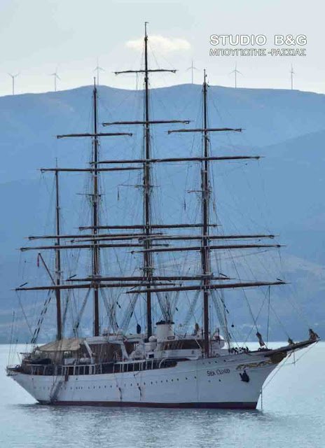 Το ιστιοφόρο με τα 30 πανιά που τρέλανε το Ναύπλιο [εικόνες] | iefimerida.gr 3