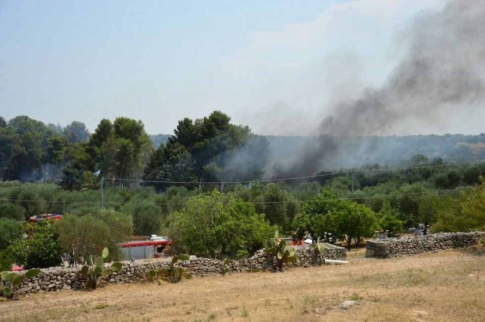 Φονική έκρηξη σε εργοστάσιο πυροτεχνημάτων στο Μπάρι – Επτά νεκροί [εικόνες]  | iefimerida.gr 3