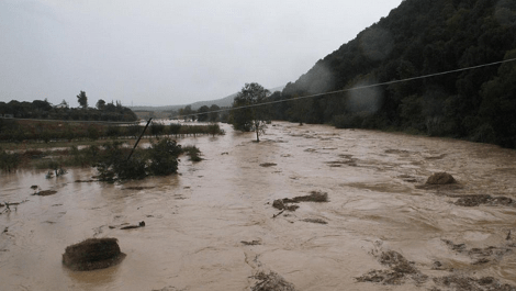 H κακοκαιρία πνίγει την Ιταλία: Ακόμα δύο νεκροί -Οδηγοί βρήκαν τραγικό θάνατο μέσα στα αυτοκίνητά τους [βίντεο & εικόνες] | iefimerida.gr 1