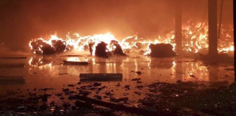 Ιταλία: Πυρκαγιά σε αποθήκη – Απομακρύνθηκαν 100 άνθρωποι από τα σπίτια τους | iefimerida.gr 1