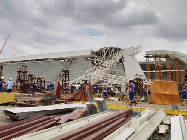 Τραγωδία στο Σάο Πάολο -Τρεις νεκροί από κατάρρευση γερανού σε εργοτάξιο γηπέδου για το Μουντιάλ [εικόνες]  | iefimerida.gr 1