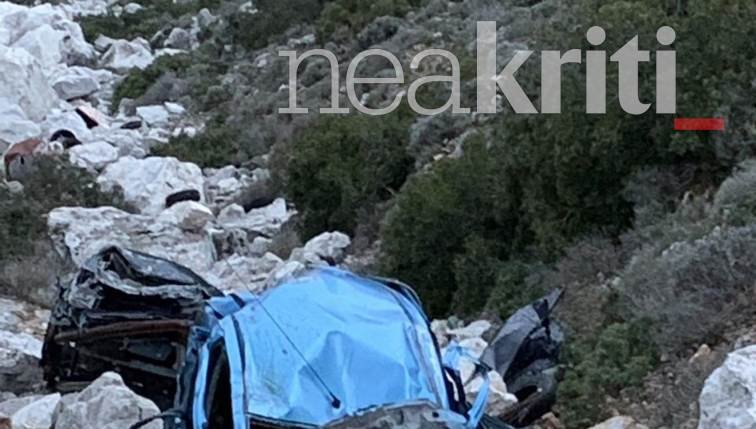 Κρήτη: Σοβαρά τραυματισμένη η μητέρα και το ένα παιδί της -Το ΙΧ τους έπεσε σε γκρεμό 100 μέτρων - Εικόνες σοκ | iefimerida.gr 2