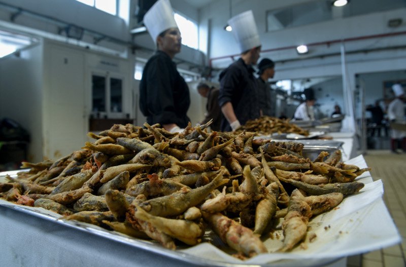 Μύρισε... ψάρι στην Ιχθυόσκαλα -Γιόρτασαν την έναρξη της αλιευτικής περιόδου [εικόνες] | iefimerida.gr 7