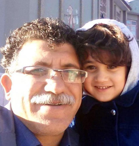 Η ιστορία του άνδρα-σύμβολο της τραγωδίας στην Αγκυρα -Οι εκρήξεις σκότωσαν την 20χρονη κόρη του και την αδελφή του [εικόνες] | iefimerida.gr 5