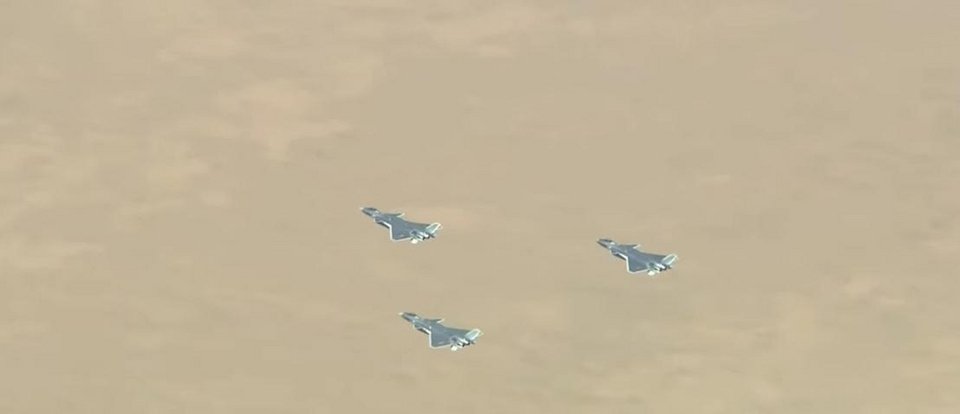 ΗΠΑ-Κίνα-Ρωσία συγκρίνουν τους στρατούς τους -Μπρα ντε φερ με μεγαλειώδεις παρελάσεις [εικόνες & βίντεο] | iefimerida.gr 3