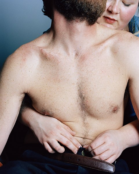 Καλλιτέχνης φωτογραφίζει τον εαυτό της επί 11 χρόνια -Μια σπαρακτική απεικόνιση με αίσιο τέλος [εικόνες] | iefimerida.gr 17