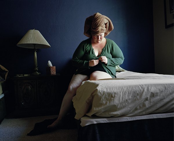 Καλλιτέχνης φωτογραφίζει τον εαυτό της επί 11 χρόνια -Μια σπαρακτική απεικόνιση με αίσιο τέλος [εικόνες] | iefimerida.gr 18