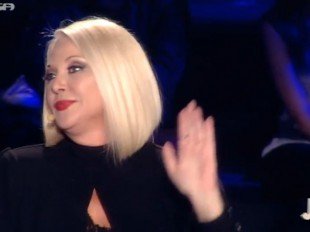 Πόσοι είδαν την πρεμιέρα του J2US [εικόνες] | iefimerida.gr 2