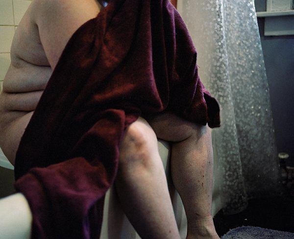 Καλλιτέχνης φωτογραφίζει τον εαυτό της επί 11 χρόνια -Μια σπαρακτική απεικόνιση με αίσιο τέλος [εικόνες] | iefimerida.gr 12