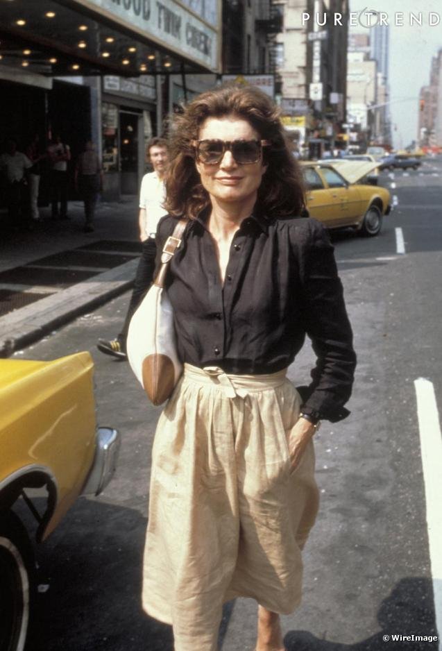 Τι είναι η τσάντα Τζάκι Κέννεντι που ξετρελαίνει τις γυναίκες του κόσμου [εικόνες&βίντεο] | iefimerida.gr 0