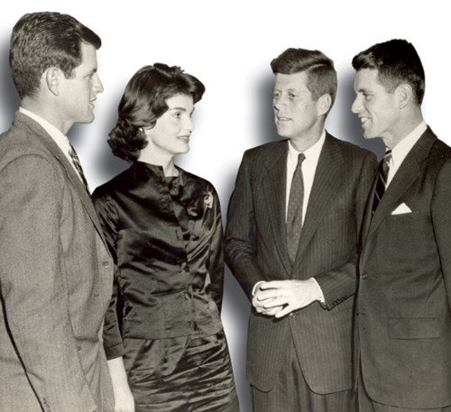 Οι ατέλειωτοι εραστές της Τζάκι Κέννεντι -Αποκαλύψεις για την αχαλίνωτη ζωή μιας Πρώτης Κυρίας [εικόνες] | iefimerida.gr 19