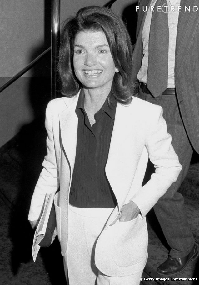 Tα εμβληματικά ρούχα της Τζάκυ Κέννεντι που όλες ζήλεψαν και καμία δεν μπορεί να μιμηθεί [εικόνες] | iefimerida.gr 7