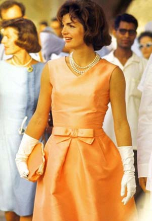 Tα εμβληματικά ρούχα της Τζάκυ Κέννεντι που όλες ζήλεψαν και καμία δεν μπορεί να μιμηθεί [εικόνες] | iefimerida.gr 14