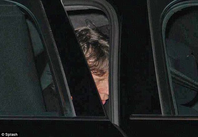 Πνιγμένη στα χρέη η σύντροφος του Μικ Τζάγκερ -Η σχεδιάστρια μόδας ένιωθε ντροπή και αυτοκτόνησε [εικόνες] | iefimerida.gr 1