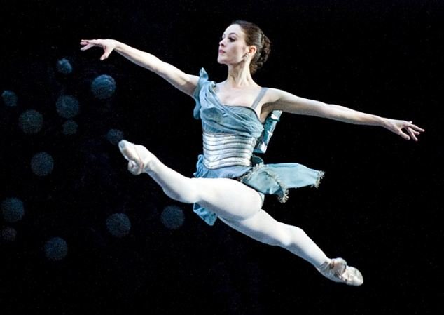 Η νέα αγαπημένη του Μικ Τζάγκερ -Μπαλαρίνα, 43 χρόνια μικρότερη, τη γνώρισε 2 εβδομάδες πριν το θάνατο της Σκοτ [εικόνες] | iefimerida.gr 0