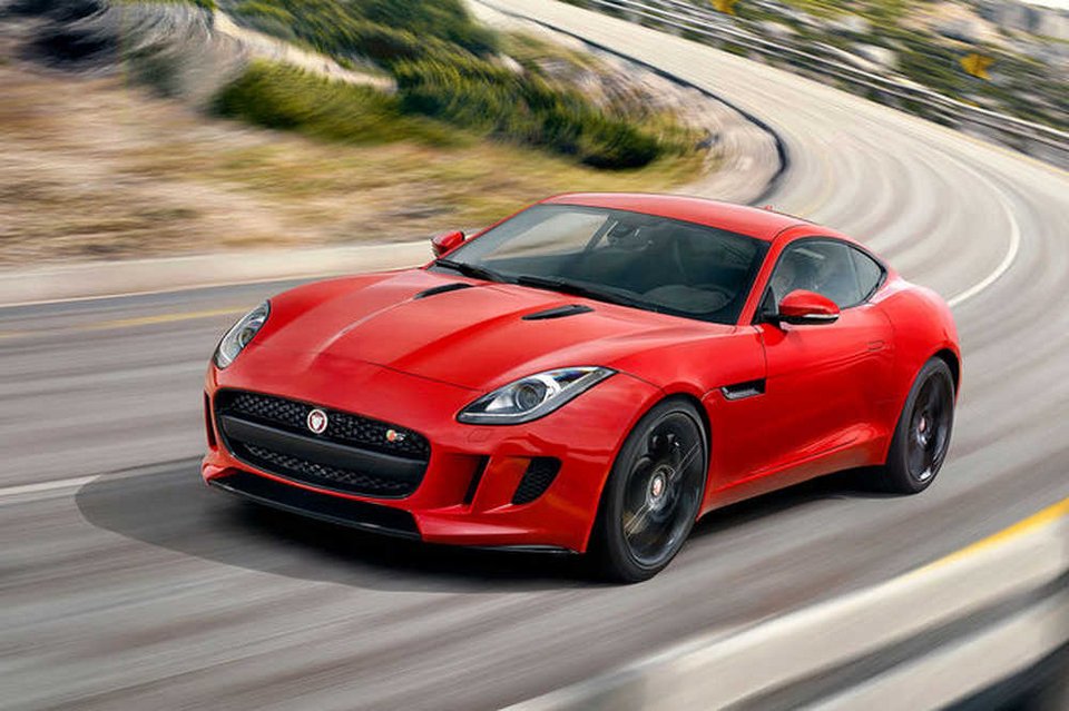 H Jaguar F-Type Coupe είναι πράγματι πιο όμορφη από τη ρόουντστερ | iefimerida.gr 2
