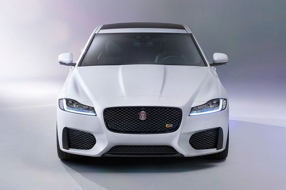 H νέα Jaguar XF ίπταται στην κυριολεξία [βίντεο] | iefimerida.gr 2