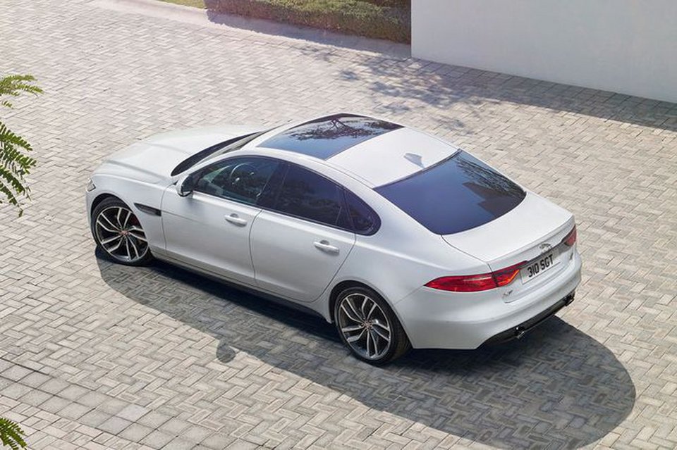 H νέα Jaguar XF ίπταται στην κυριολεξία [βίντεο] | iefimerida.gr 3