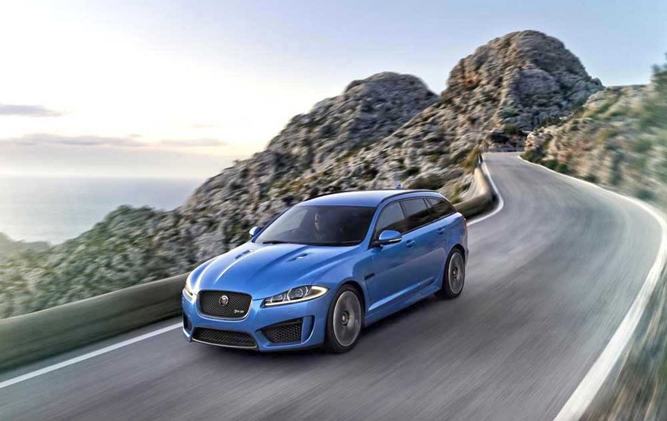 Jaguar XFR-S SPORTBACK: Εκτελούνται μεταφορές με 542 άλογα | iefimerida.gr 0