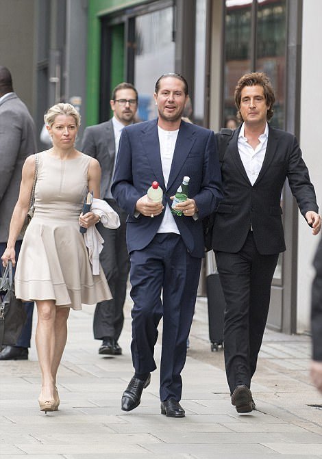 Το ακριβότερο διαζύγιο στην ιστορία - Τίτλοι τέλους για Πέτρα Εκλεστοουν και Τζέιμς Σταντ [εικόνες] | iefimerida.gr 4