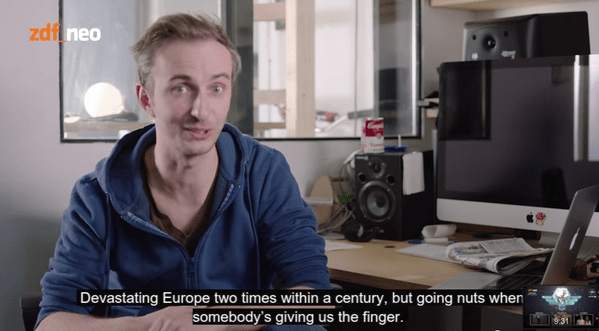 Κατασκευασμένο το βίντεο Βαρουφάκη με τη χειρονομία -Καρέ-καρέ πώς το έφτιαξε ομάδα Γερμανών [βίντεο] | iefimerida.gr 2