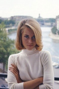 Πουλόβερ: Η καυτή τάση από τις πασαρέλες ως τον δρόμο -Ετσι τα φόρεσαν οι ομορφότερες γυναίκες του κόσμου [εικόνες] | iefimerida.gr 6